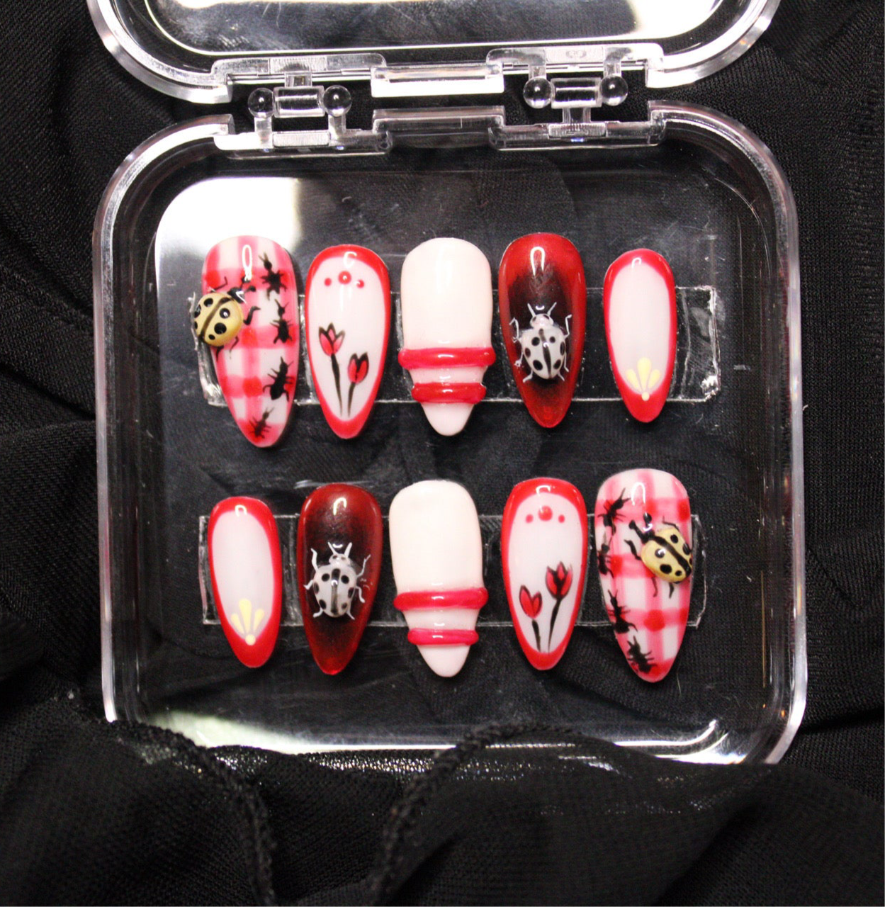 Lady Buck - Handmade Luxe Press Ons